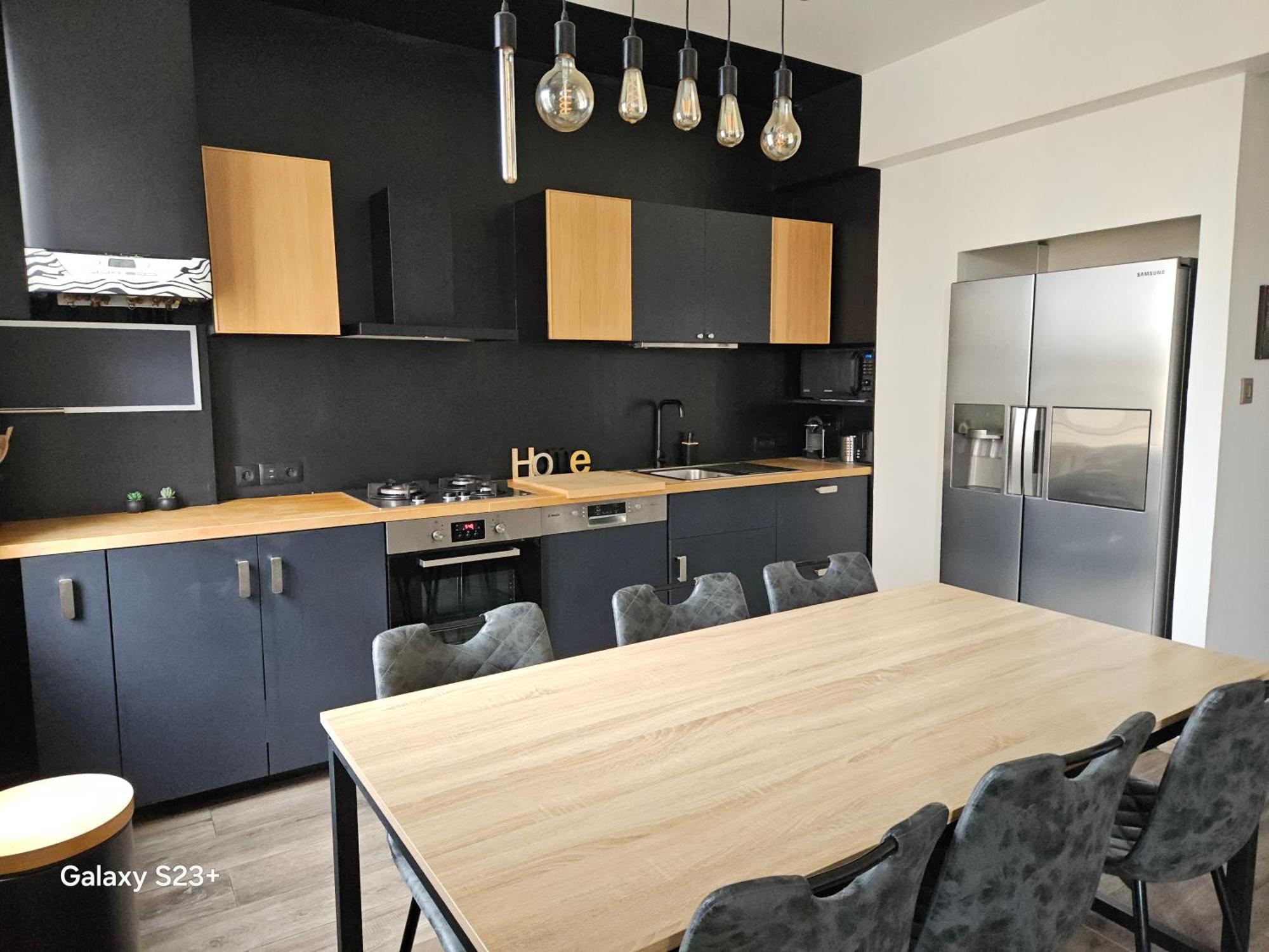3 Avec Terrasse 18m - 8 Pers - 1 Place De Parking Marsiglia