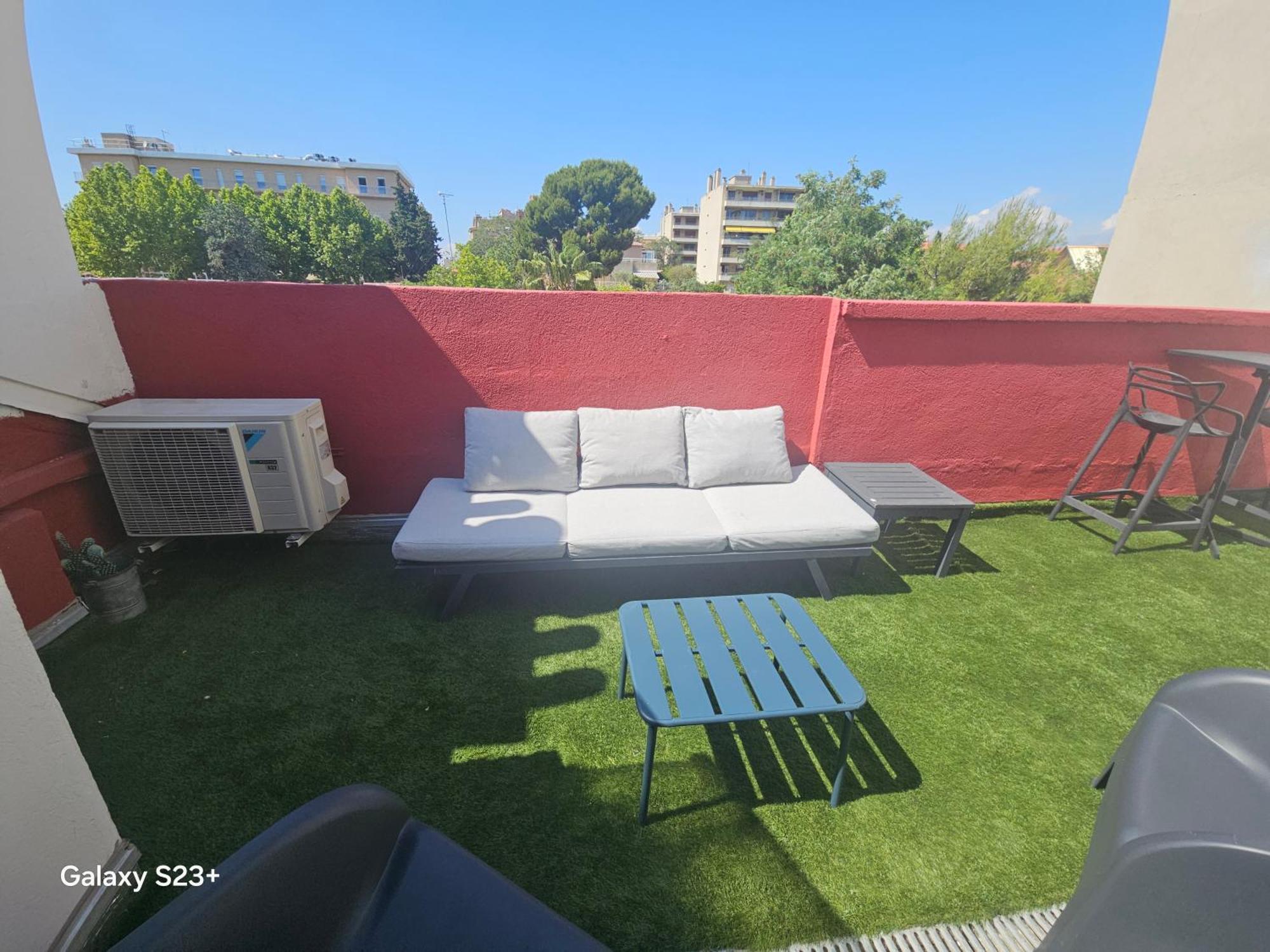 3 Avec Terrasse 18m - 8 Pers - 1 Place De Parking *